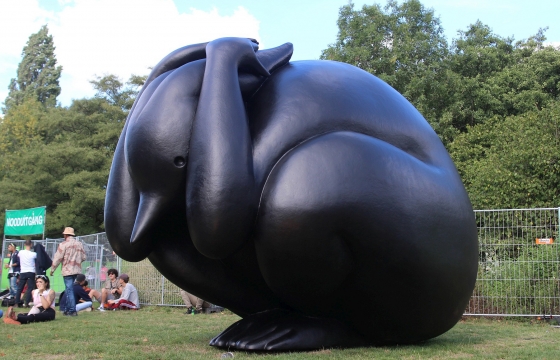 Parra's 3m Anxiety Rabbit Installed in Amsterdam