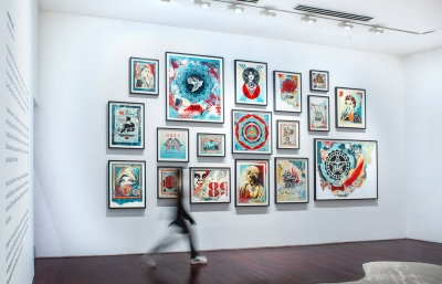 Shepard Fairey Points the "Golden Compass" Toward Bangkok in New Exhibition image